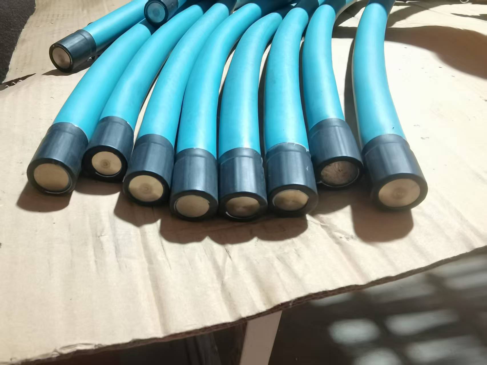 suction roll air tube