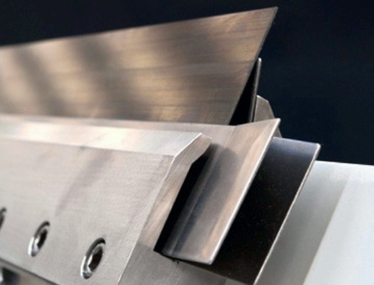 creping blade hold for yankee dryer