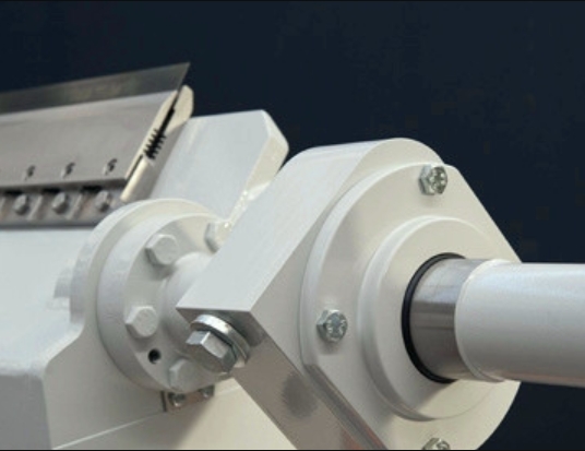 creping blade hold for yankee dryer