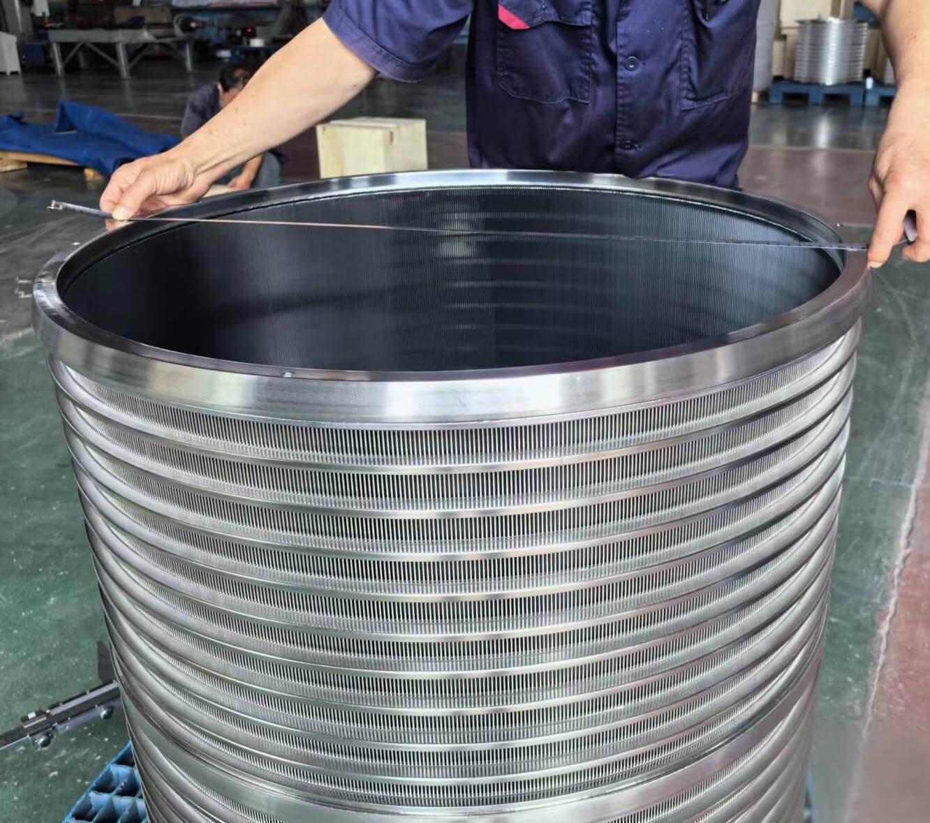 slotted screen basket for pressure screen
