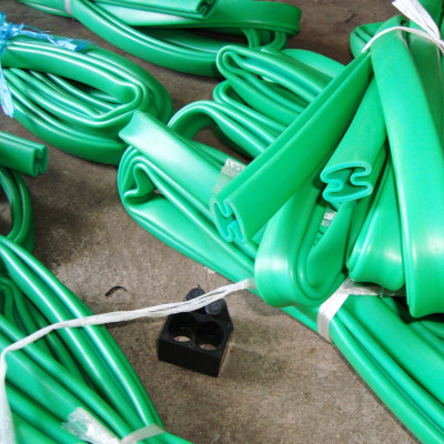 air tube for suction roll